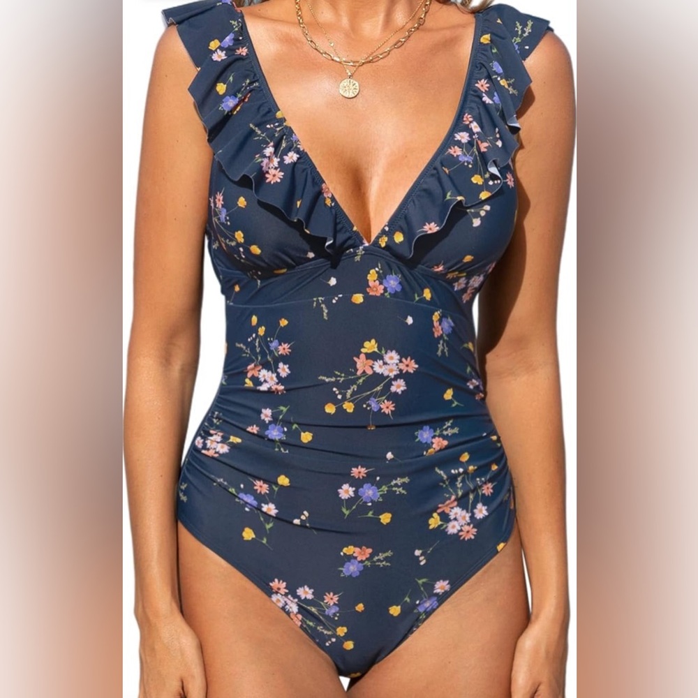 3/$20 CUPSHE Women's Ruffled One Piece Swimsuit V Neck Lace Up